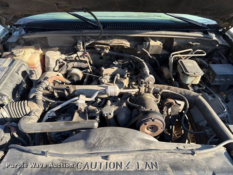 image for item FT6313 1997 Chevrolet Silverado 3500 Crew Cab pickup truck