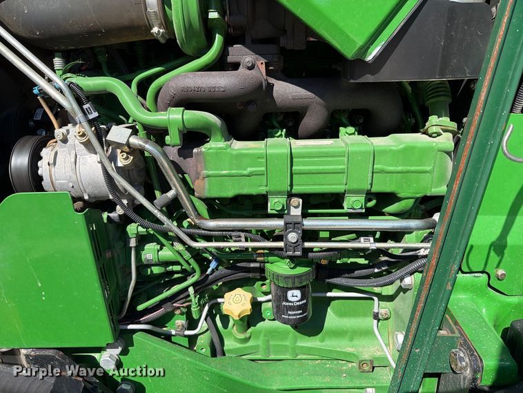 0 John Deere 5100M