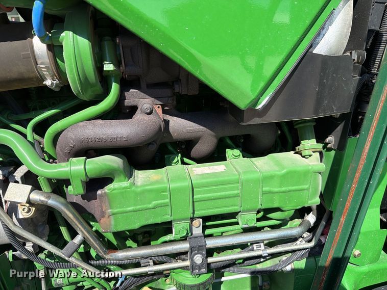 0 John Deere 5100M
