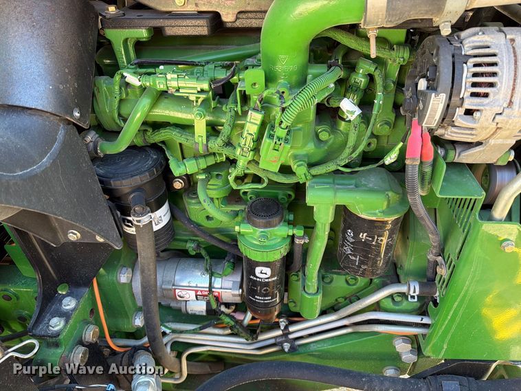 0 John Deere 5100M