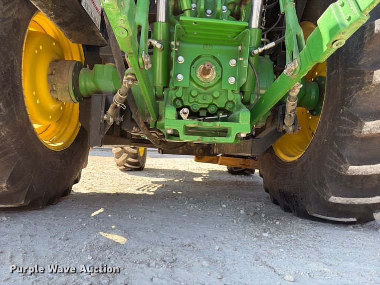 0 John Deere 5100M