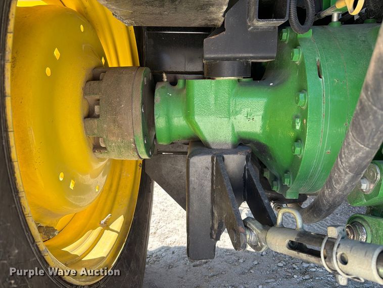 0 John Deere 5100M