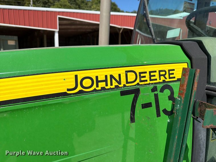 0 John Deere 5100M