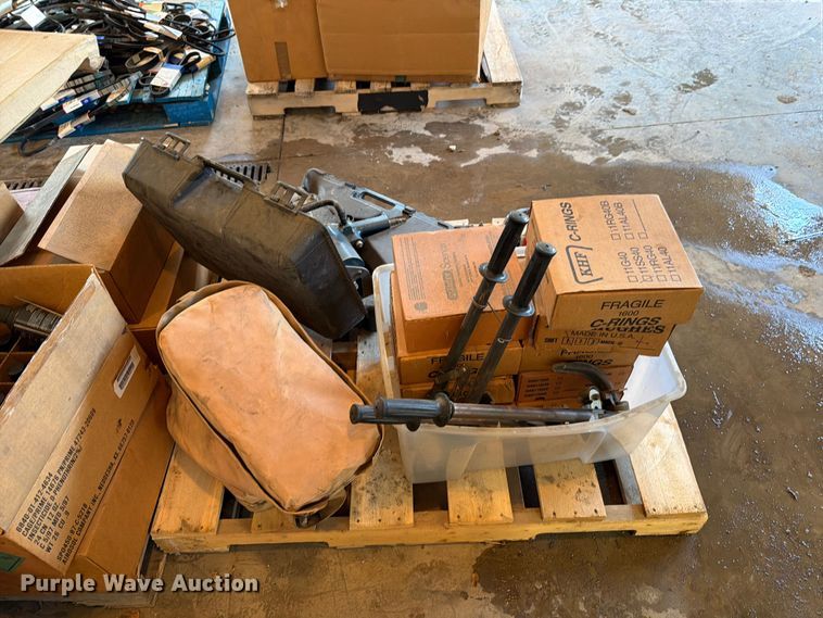 image for item FT6326 Tools