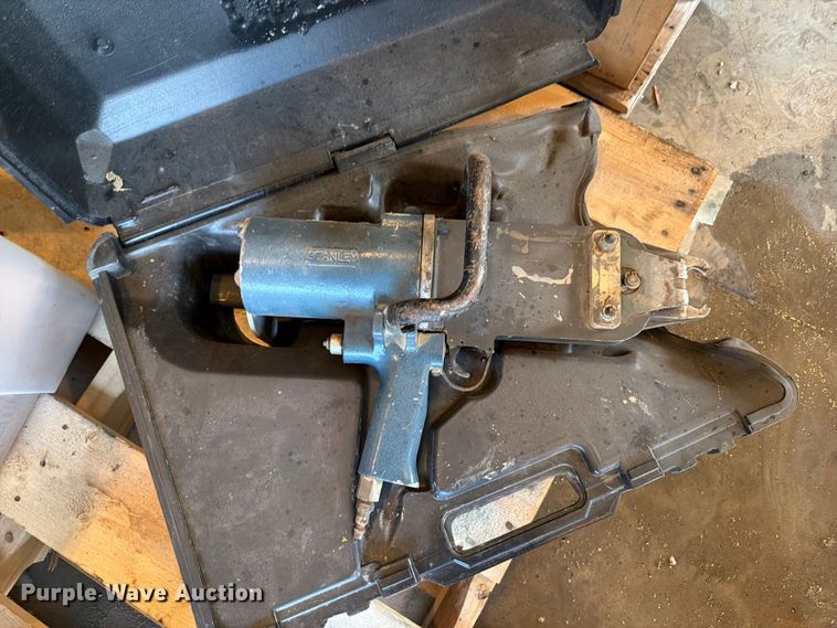 image for item FT6326 Tools