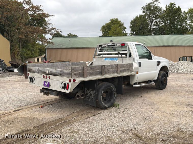 image for item FT6367 2008 Ford F350 Super Duty XLT flatbed pickup truck