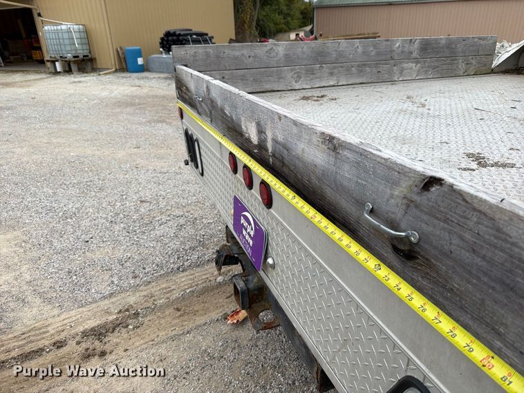 image for item FT6367 2008 Ford F350 Super Duty XLT flatbed pickup truck