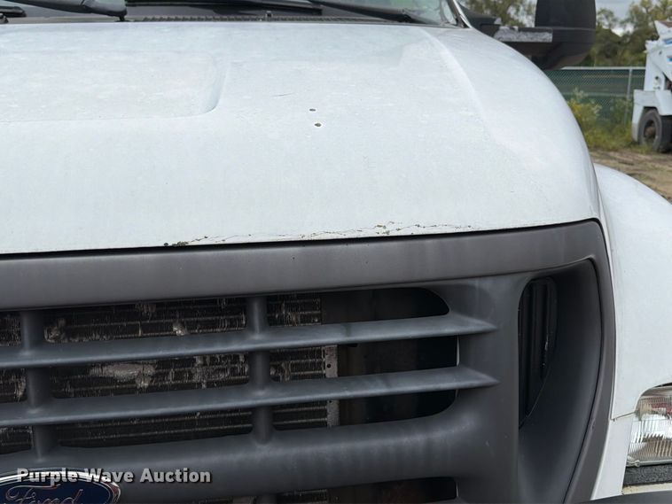 image for item FT6369 2001 Ford F650 Super Duty XLT dump truck