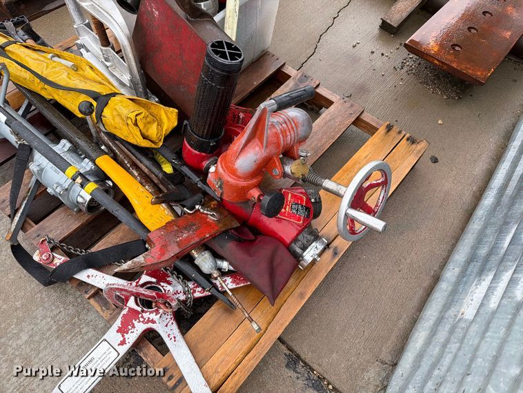 image for item FT6740 Fire fighting equipment