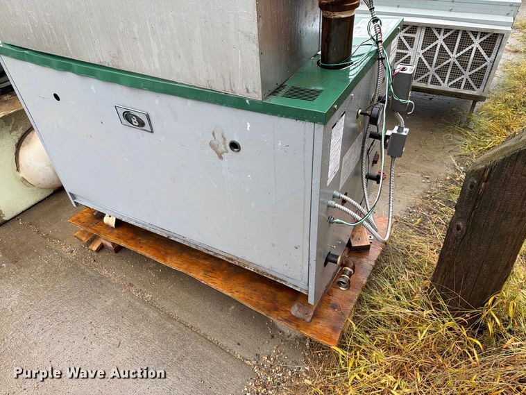 image for item FT6744 Dehumidifier