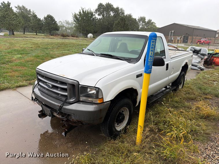 2004 Ford F250 Super Duty pickup truck