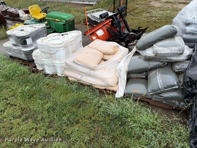 image for item FT6746 Playground filler