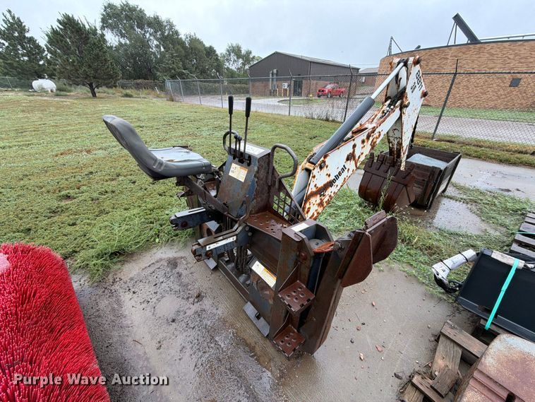 image for item FT6749 Bobcat 8811 skid steer backhoe