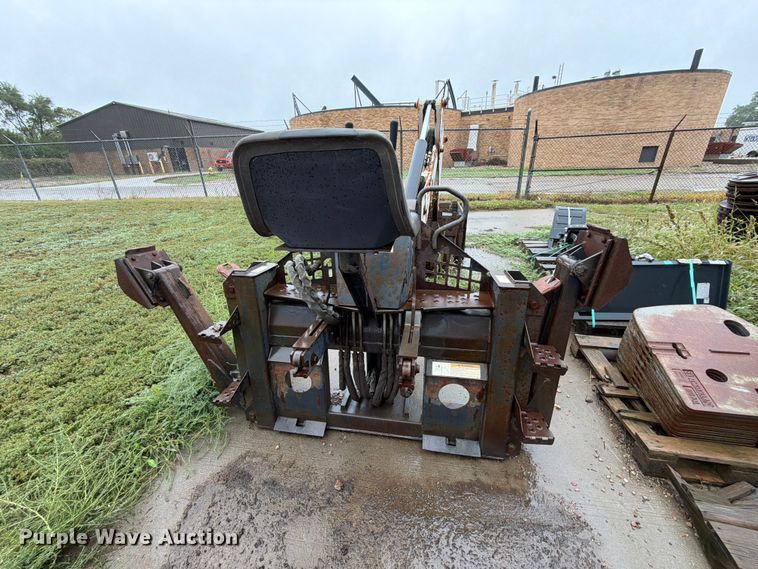 image for item FT6749 Bobcat 8811 skid steer backhoe