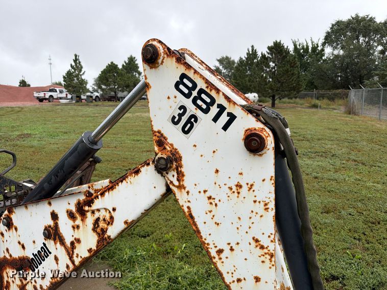 image for item FT6749 Bobcat 8811 skid steer backhoe