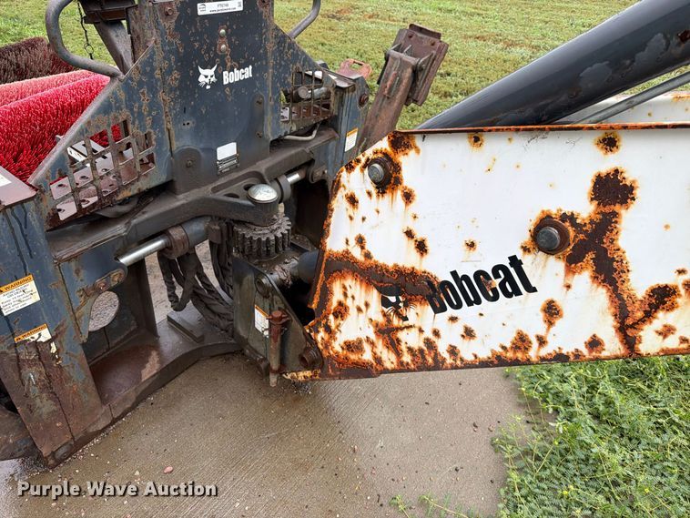 image for item FT6749 Bobcat 8811 skid steer backhoe