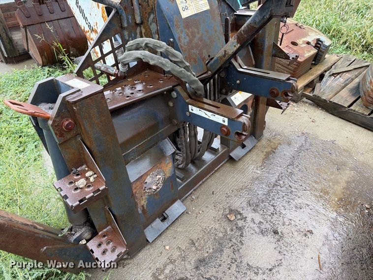 image for item FT6749 Bobcat 8811 skid steer backhoe