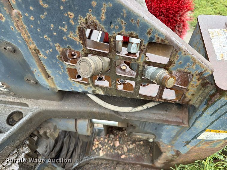 image for item FT6749 Bobcat 8811 skid steer backhoe