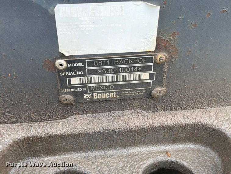image for item FT6749 Bobcat 8811 skid steer backhoe
