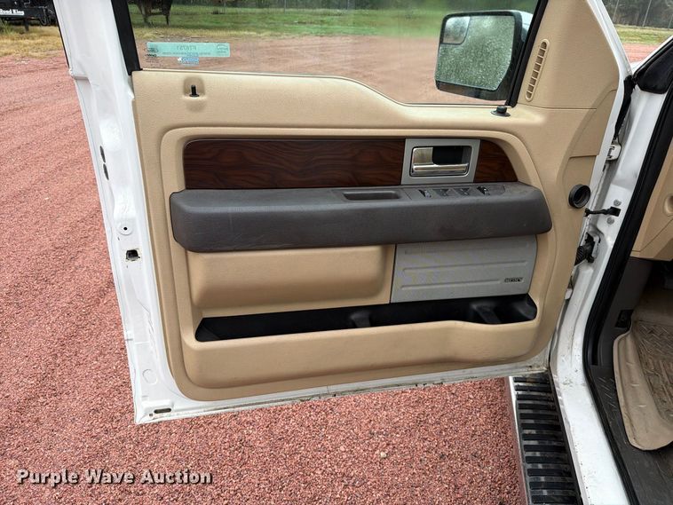 image for item FT6751 2012 Ford F150 Crew Cab pickup truck