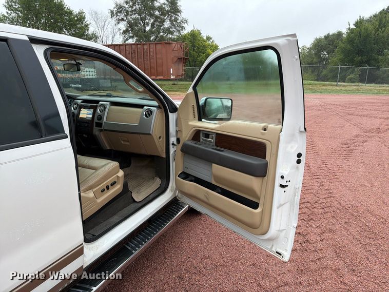 image for item FT6751 2012 Ford F150 Crew Cab pickup truck