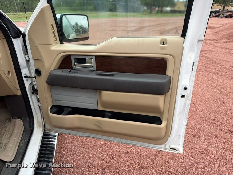 image for item FT6751 2012 Ford F150 Crew Cab pickup truck