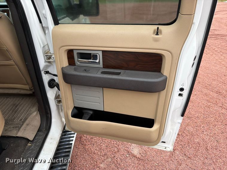 image for item FT6751 2012 Ford F150 Crew Cab pickup truck
