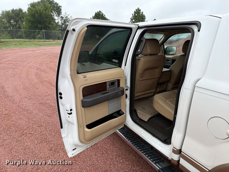 image for item FT6751 2012 Ford F150 Crew Cab pickup truck