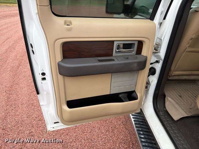 image for item FT6751 2012 Ford F150 Crew Cab pickup truck