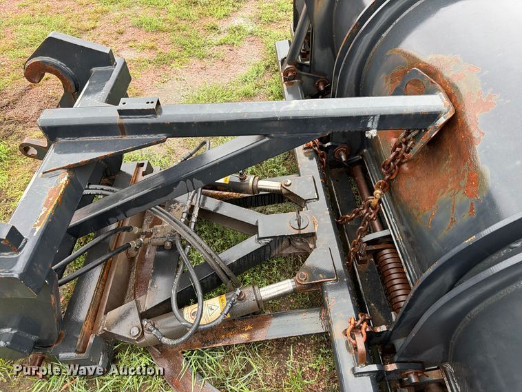 image for item FT6753 Henke wheel loader snow plow