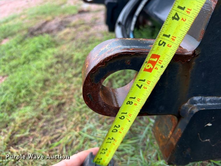 image for item FT6753 Henke wheel loader snow plow