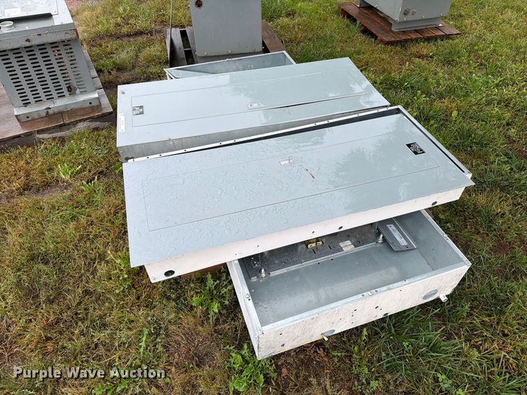 image for item FT6754 Assorted electrical panels