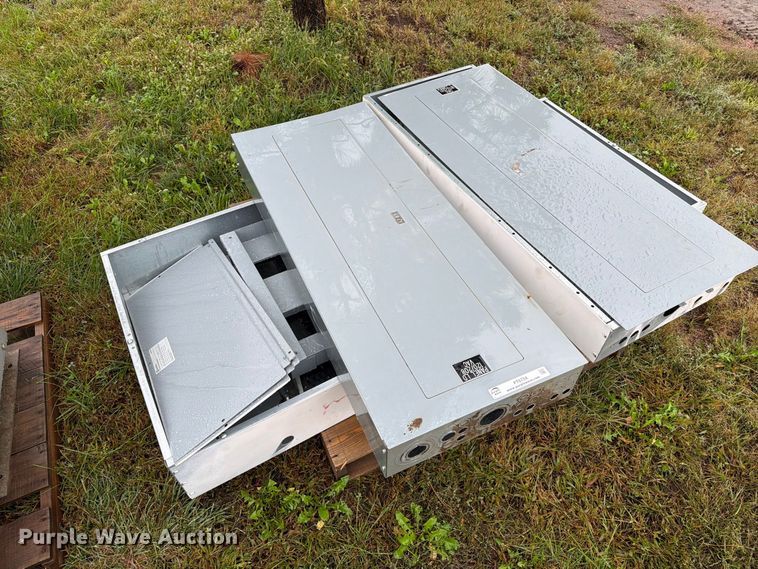 image for item FT6754 Assorted electrical panels
