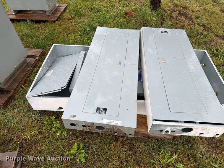 image for item FT6754 Assorted electrical panels