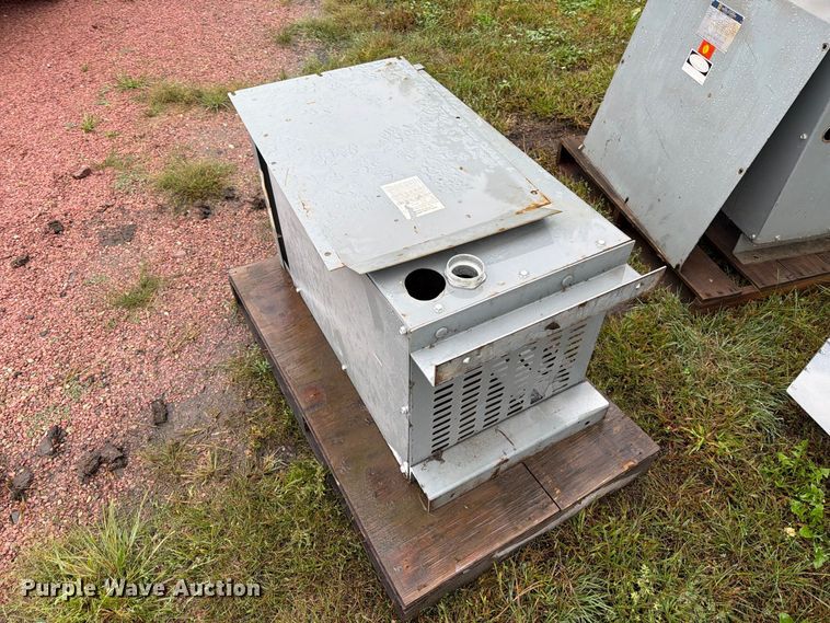 image for item FT6754 Assorted electrical panels
