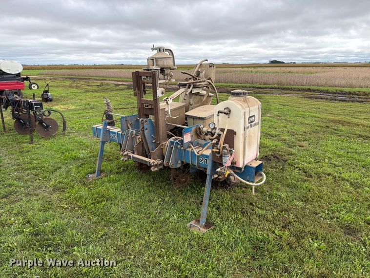 Kinze 210 planter