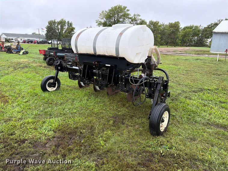 liquid fertilizer applicator