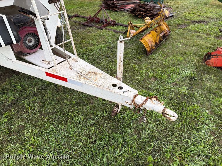 image for item FT6770 Grain cart