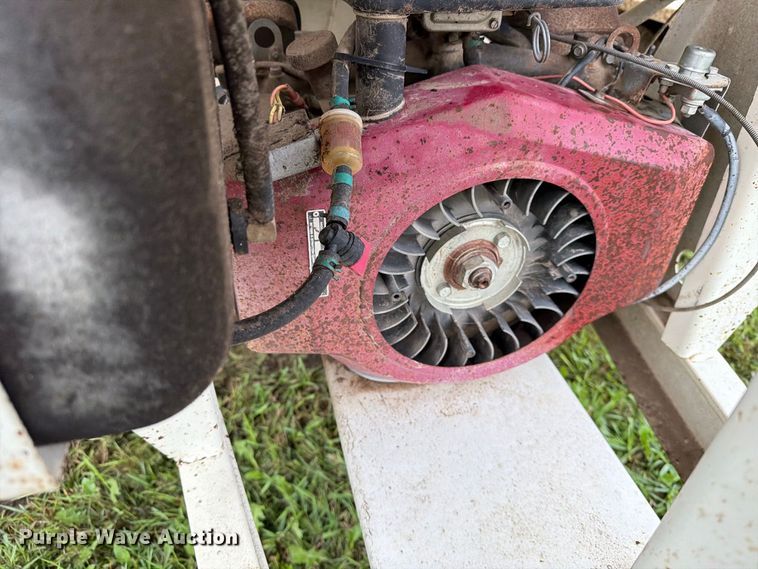 image for item FT6770 Grain cart