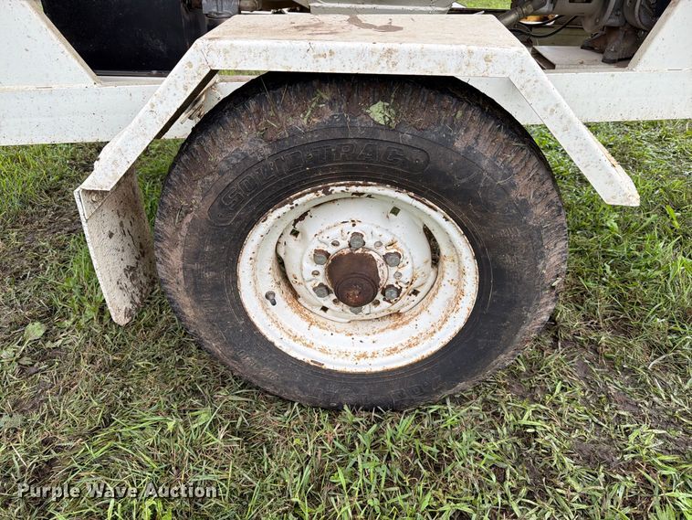 image for item FT6770 Grain cart