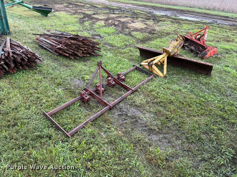 image for item FT6771 Tractor attachments