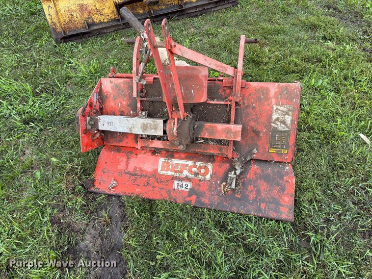 image for item FT6771 Tractor attachments