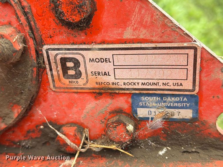 image for item FT6771 Tractor attachments