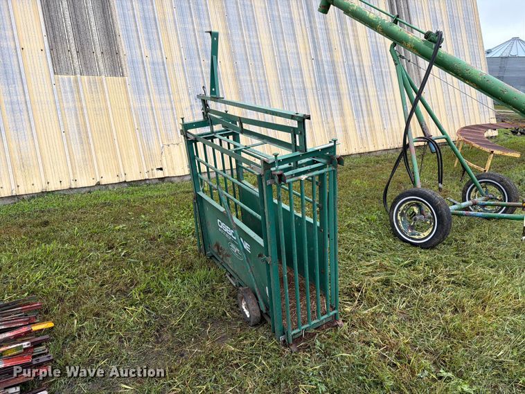 image for item FT6773 Osborne Accu-Arm squeeze chute