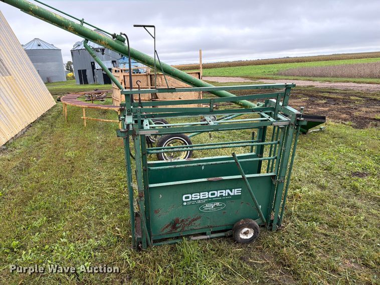 image for item FT6773 Osborne Accu-Arm squeeze chute