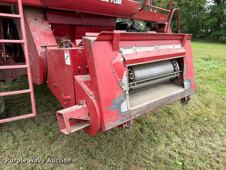 image for item FT6777 1995 Case 2144 Axial-Flow combine