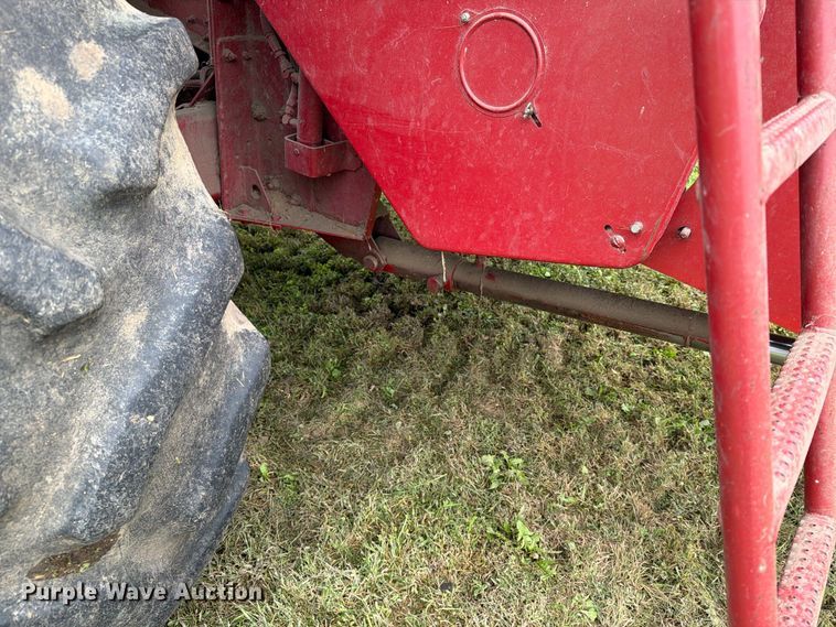 image for item FT6777 1995 Case 2144 Axial-Flow combine