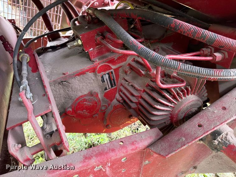 image for item FT6777 1995 Case 2144 Axial-Flow combine