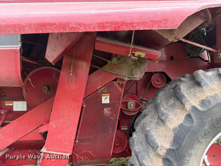 image for item FT6777 1995 Case 2144 Axial-Flow combine