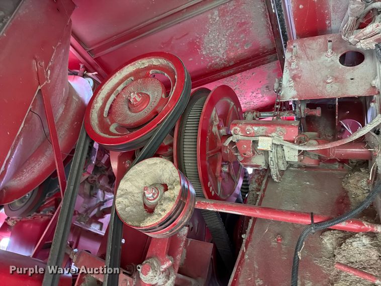 image for item FT6777 1995 Case 2144 Axial-Flow combine